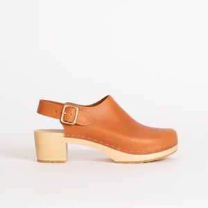 BRYR | NIB Daphne in Whiskey, size 8